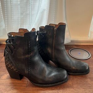 Freebird Dreamer Black Leather Ankle Boots, Size 9